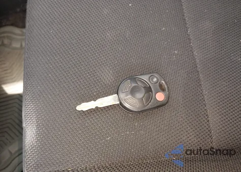 2009 Ford Escape Xlt from USA, damaged, VIN 1FMCU93G39KB63351